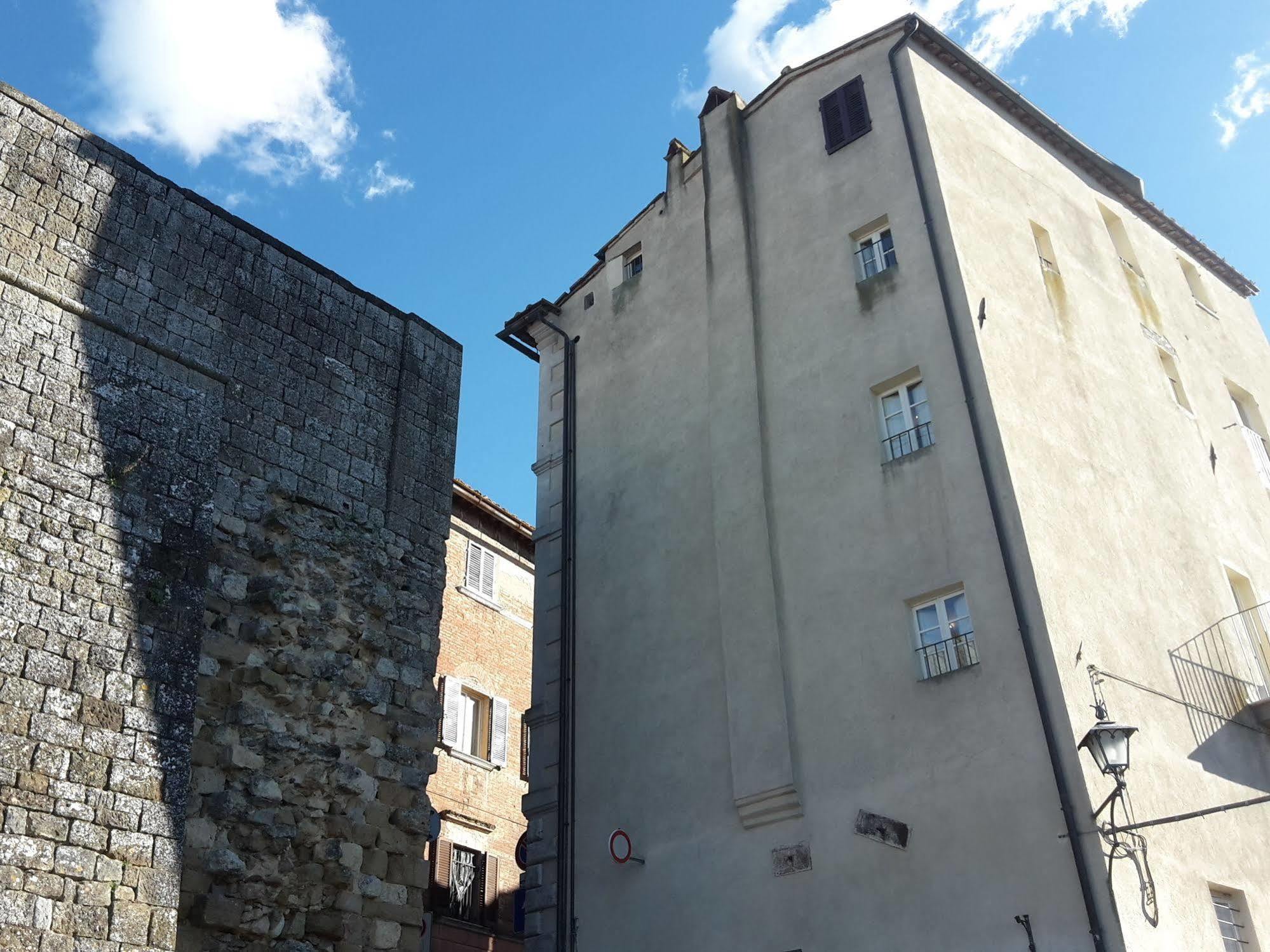 Palazzo Mosela Alla Porta Montepulciano Stazione Eksteriør billede